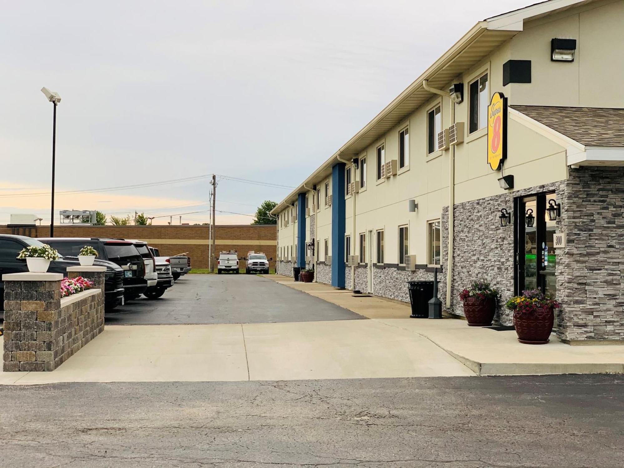 Super 8 By Wyndham Moberly Mo Μοτέλ Εξωτερικό φωτογραφία